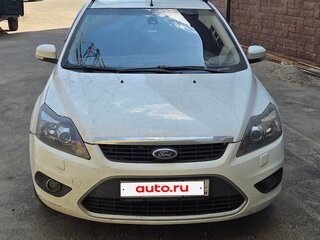 2010 Ford Focus II Рестайлинг, белый, 350000 рублей, вид 2
