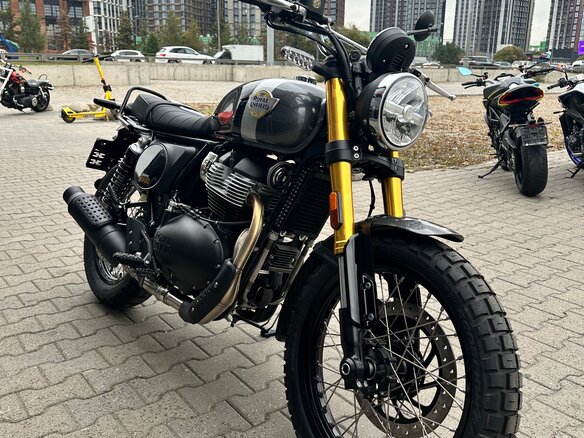 2026 Royal Enfield Bear 650, золотистый, 737000 рублей - вид 1