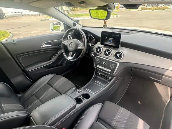 2016 Mercedes-Benz CLA 200 I (C117, X117) Рестайлинг, белый, 2300000 рублей - вид 6