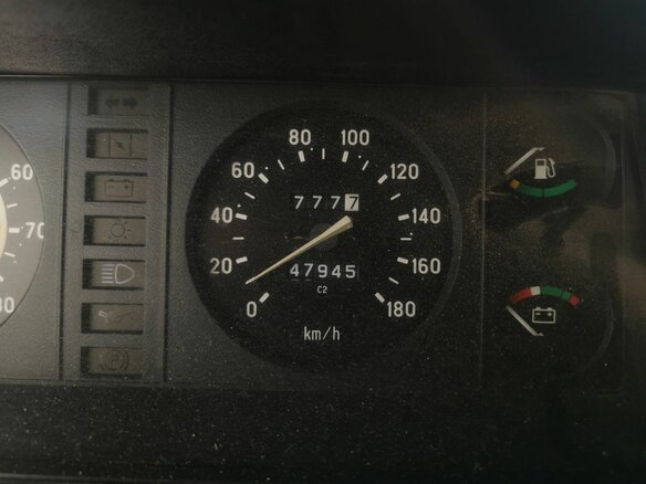 2002 Lada (ВАЗ) 2107, белый, 95000 рублей - вид 11