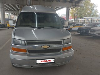 2011 Chevrolet Express II, серебристый, 1850000 рублей, вид 1