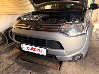 2013 Mitsubishi Outlander III, серебристый, 2000000 рублей, вид 5