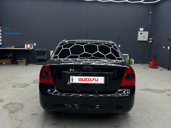 2010 Ford Focus II Рестайлинг, чёрный, 600000 рублей - вид 6
