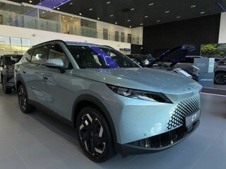 2026 Omoda C7, зелёный, 3299000 рублей, вид 1