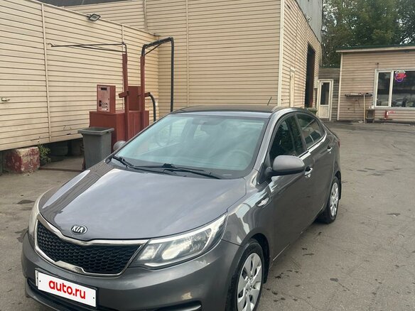 2016 Kia Rio III Рестайлинг, серый - вид 2