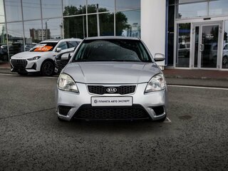 2011 Kia Rio II Рестайлинг, серебристый, 515000 рублей, вид 4