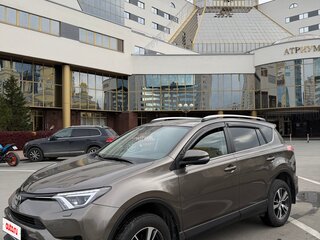 2018 Toyota RAV4 IV (XA40) Рестайлинг, коричневый, 2500000 рублей, вид 2