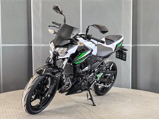 2019 Kawasaki Z 400, белый, 489000 рублей, вид 4