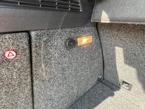 2012 Volkswagen Tiguan I Рестайлинг, белый - вид 13