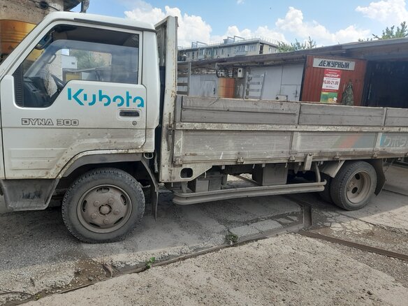 1994 Toyota Dyna, белый, 999000 рублей - вид 2