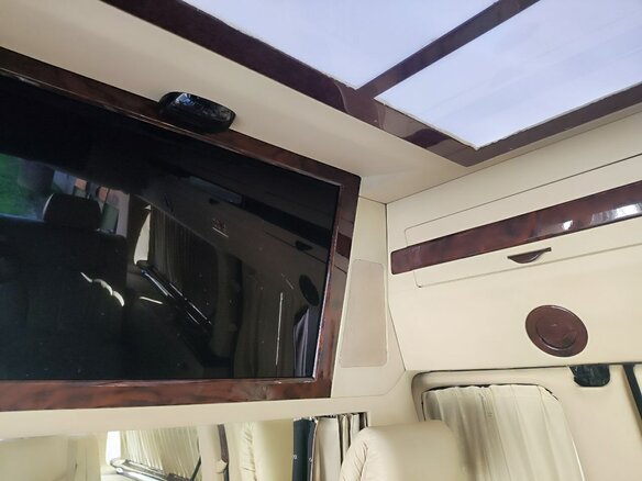 2010 Chevrolet Express II, чёрный, 3100000 рублей - вид 16