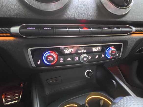 2016 Audi A3 III (8V) Рестайлинг, жёлтый - вид 17