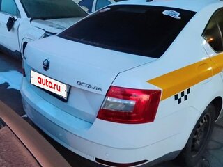2018 Skoda Octavia III (A7) Рестайлинг, белый, 651200 рублей, вид 4
