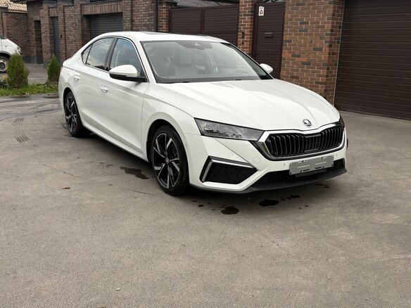 2025 Skoda Octavia IV (A8), белый, 3500000 рублей