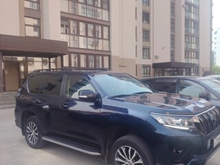 2021 Toyota Land Cruiser Prado 150 Series Рестайлинг 3, синий, 5980000 рублей, вид 3