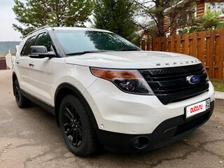 2013 Ford Explorer V, белый, 1900000 рублей, вид 3