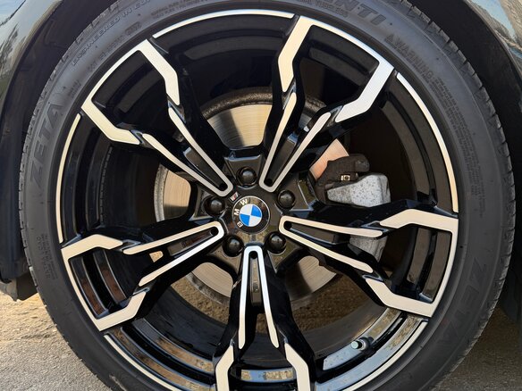 2018 BMW 5 серии 520i VII (G30/G31/G38), чёрный, 3000000 рублей - вид 20