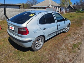 2002 Renault Megane I Рестайлинг, серебристый, 180000 рублей, вид 3