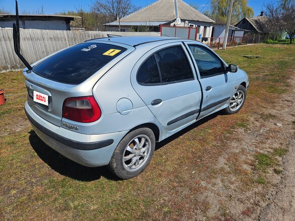 2002 Renault Megane I Рестайлинг, серебристый, 180000 рублей - вид 2