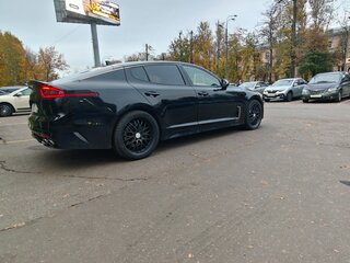 2018 Kia Stinger I, чёрный, 2500000 рублей, вид 3