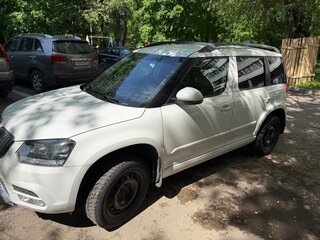 2014 Skoda Yeti I Рестайлинг, белый, 800000 рублей, вид 1