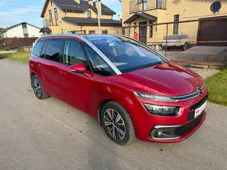 2018 Citroen C4 Picasso Grand II Рестайлинг, красный, 1490000 рублей, вид 3