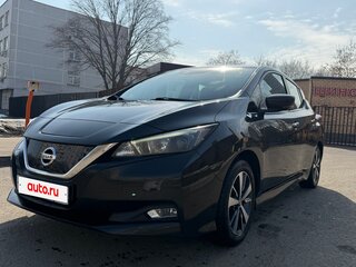 2017 Nissan Leaf II (ZE1), чёрный, 1740000 рублей, вид 4