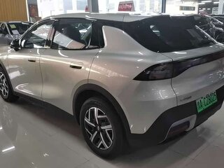 2026 Changan Qiyuan Q05 40.3 kWh II, серебристый, 1900000 рублей, вид 4