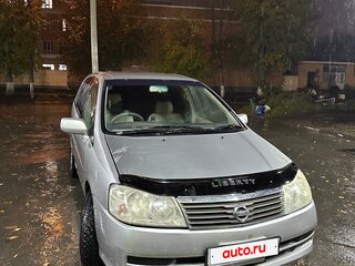 2002 Nissan Liberty, серебристый, 200000 рублей, вид 2