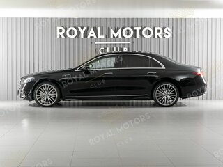 2026 Mercedes-Benz S-Класс 580 Long 4MATIC VII (W223) Рестайлинг, чёрный, 31990000 рублей, вид 3