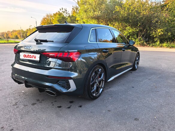 2022 Audi A3 Sportback 35 TFSI IV (8Y), зелёный, 3050000 рублей - вид 4