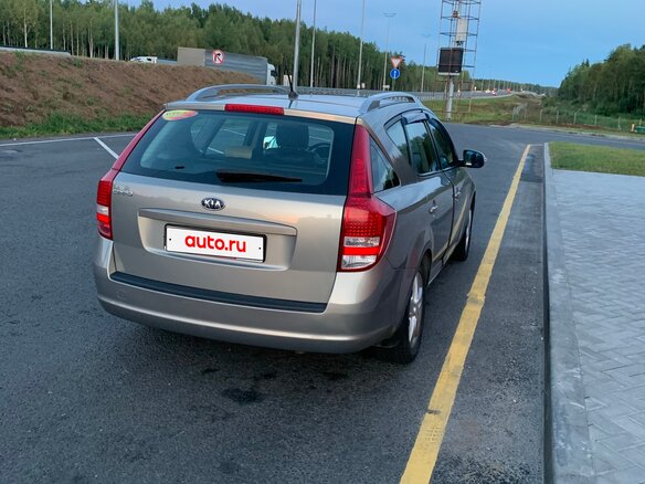 2011 Kia Ceed I Рестайлинг, серебристый, 780000 рублей - вид 3