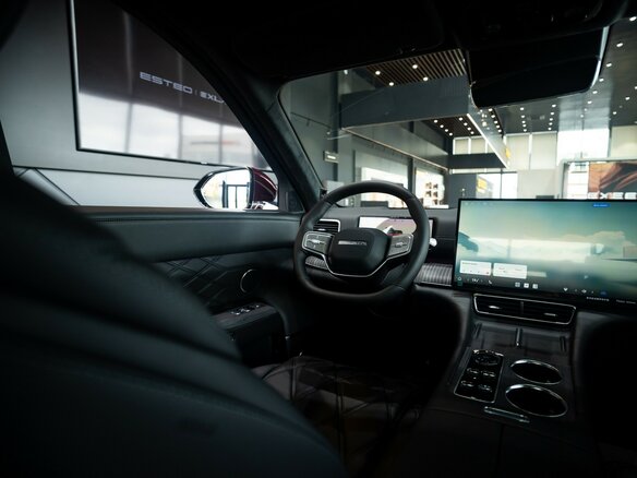 2026 Esteo Exlantix ET8, красный, 7690000 рублей - вид 20