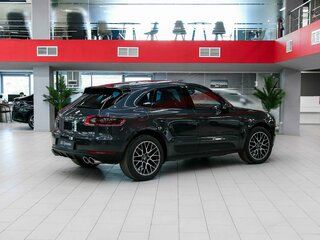 2017 Porsche Macan I, серый, 2940000 рублей, вид 2