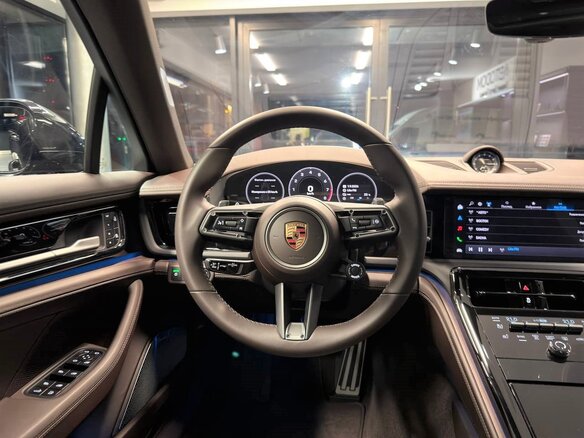 2026 Porsche Panamera 4 E-Hybrid Executive III, чёрный, 26990000 рублей - вид 25