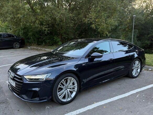 2018 Audi A7 55 TFSI II (4K), синий, 4500000 рублей