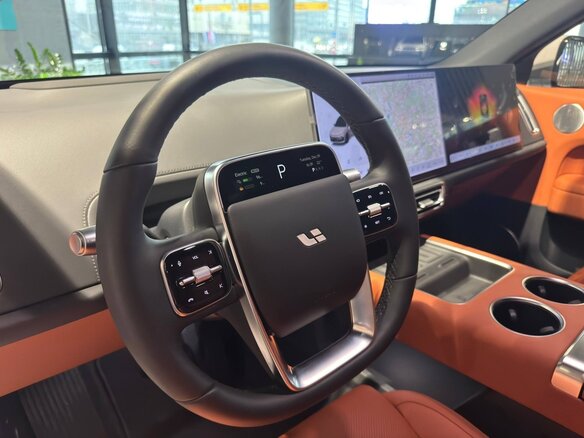 2025 Li Auto (Lixiang) L6 I, серый, 8100000 рублей - вид 6