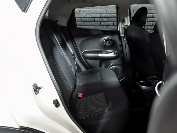 2015 Nissan Juke I Рестайлинг, белый, 1630000 рублей - вид 17