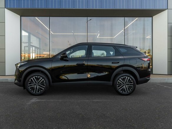 2026 Omoda C7, чёрный, 3099000 рублей - вид 3