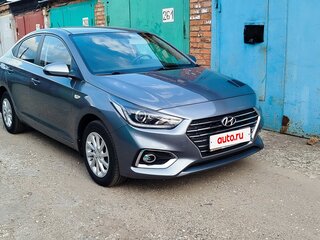 2018 Hyundai Solaris II, серый, 1500000 рублей, вид 3