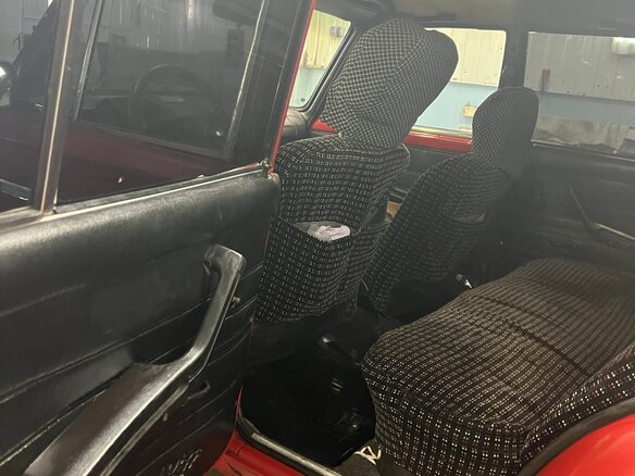 2005 Lada (ВАЗ) 2106 5-speed, красный, 125000 рублей - вид 10