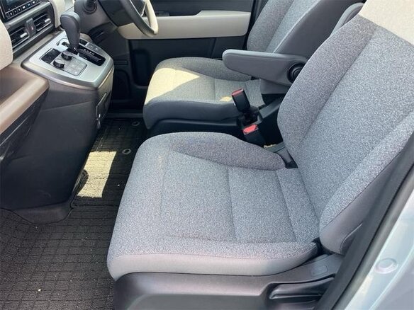 2025 Honda Freed Air III, серебристый, 1940007 рублей - вид 10