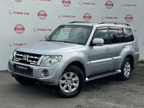 2012 Mitsubishi Pajero IV Рестайлинг 1, серебристый, 2299000 рублей