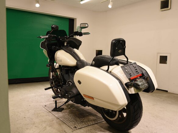 2023 Harley-Davidson Low Rider ST, бежевый, 2170000 рублей - вид 1