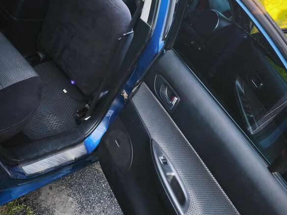 2002 Mazda Atenza I, синий, 560000 рублей - вид 14