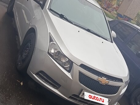 2012 Chevrolet Cruze I, серебристый, 627000 рублей, вид 3