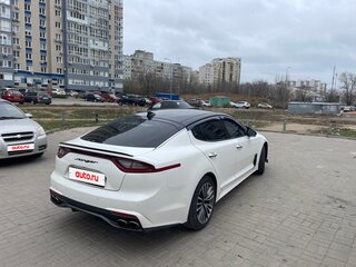 2019 Kia Stinger I, белый, 2360000 рублей, вид 3