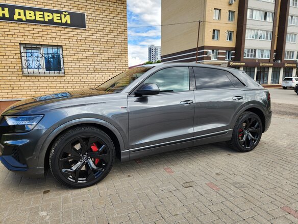 2019 Audi Q8 55 TFSI I (4M), серый, 6000000 рублей - вид 12