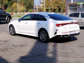2021 Kia K5 III, белый, 2350000 рублей, вид 5