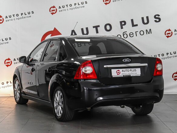 2008 Ford Focus II Рестайлинг, чёрный, 499000 рублей - вид 1